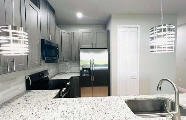 160 CORAL REEF Court N Gallery 4