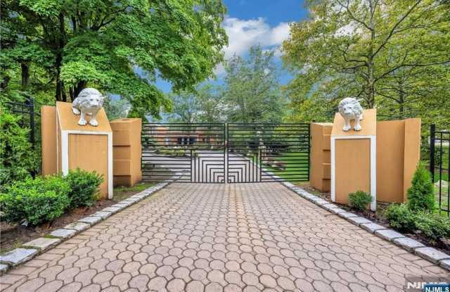 16 Schaffer Road photos photos