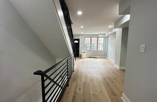 3B1.5B House in East Passyunk area Available NOW Gallery 3