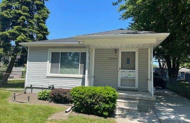 22841 E 13 MILE Road - 22841 East Thirteen Mile Road, St. Clair Shores, MI 48082 22841 E 13 MILE Road - 22841 East Thirteen Mile Road, St. Clair Shores, MI 48082