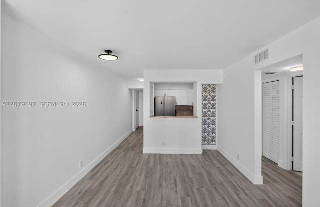 501 SW 1st St photos photos 501 SW 1st St photos photos