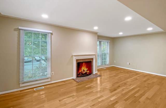 10642 TUPPENCE Court Gallery 3