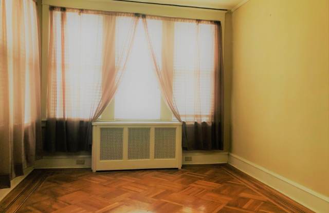 Stunning 3-Bedroom Townhome in Manayunk! Available mid-August! Gallery 4