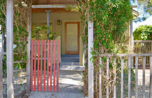 822 Angelus Place Gallery 2