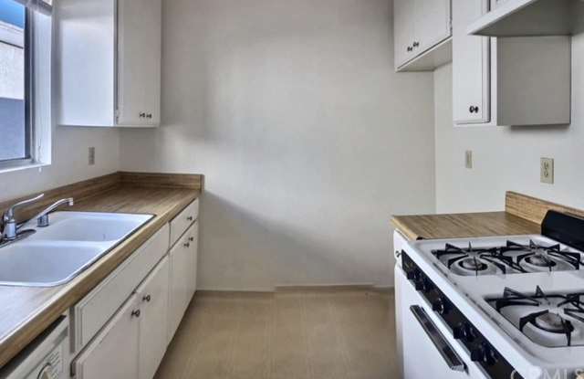 10647 Chestnut Gallery 4