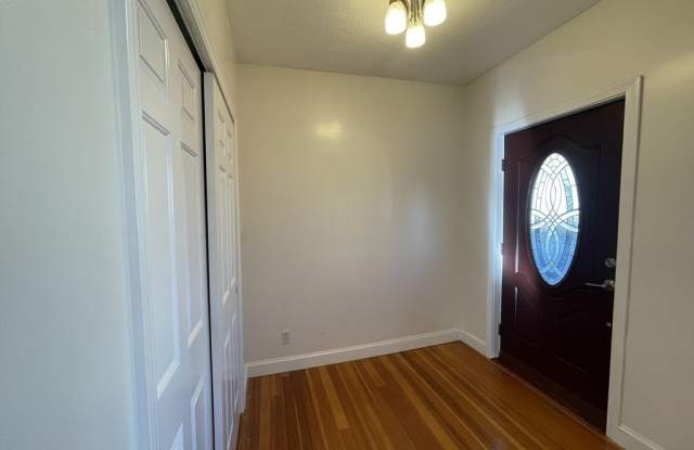 24 Frederick Ave Gallery 2