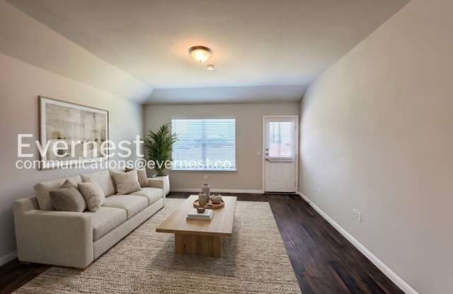 228 Sandhill Piper Street Gallery 3