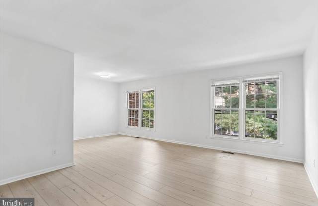 9652 MOTLEY LN Gallery 3