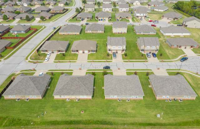 Glen Eagle Duplexes Gallery 3