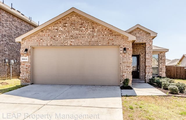 8812 Deadwood Ln - 8812 Deadwood Ln, Providence, TX 76227