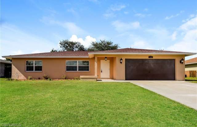 1326 SW 10th Place photos photos