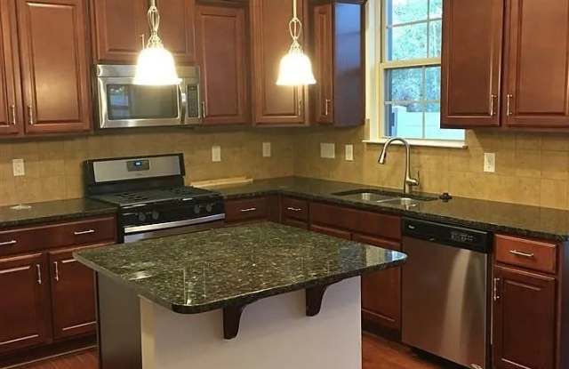 3912 Valley Side Ct Gallery 3