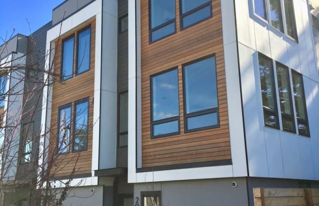 2011 NW 64th St Unit C - 2011 Northwest 64th Street, Seattle, WA 98107