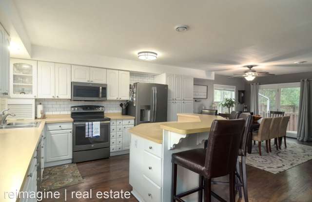 16025 Gleason Lake Road Gallery 3