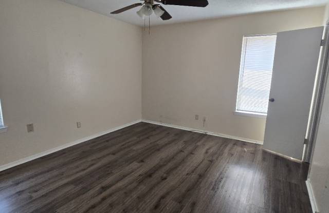 2108 Lago Trail Gallery 3