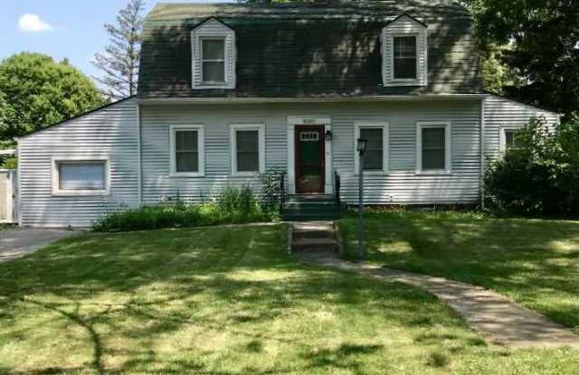 8307 Greenwood Ave photos photos 8307 Greenwood Ave photos photos