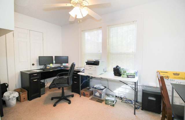 Office for Sale or Rent! Gallery 4
