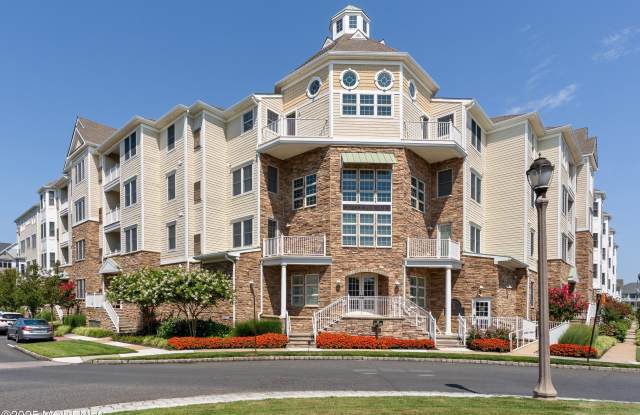33 Cooper Avenue unit: 208 photos photos