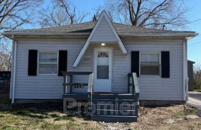 2920 Hillcrest Avenue photos photos