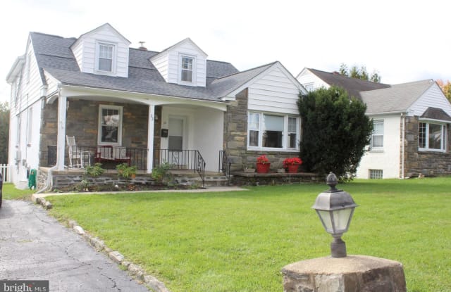 22 LOCUST RD - 22 Locust Road, Morton, PA 19070