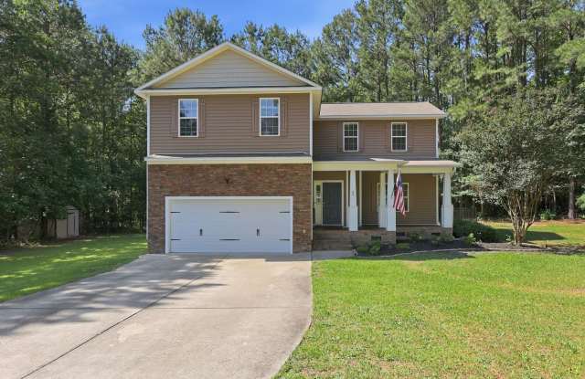 3 Bed 2.5 Bath With wooded lot close to Fort Bragg! photos photos