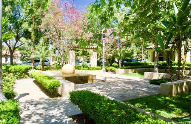 34 Dovetail Gallery 2