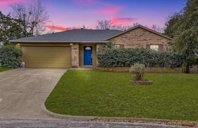 1601 Arlington Drive photos photos