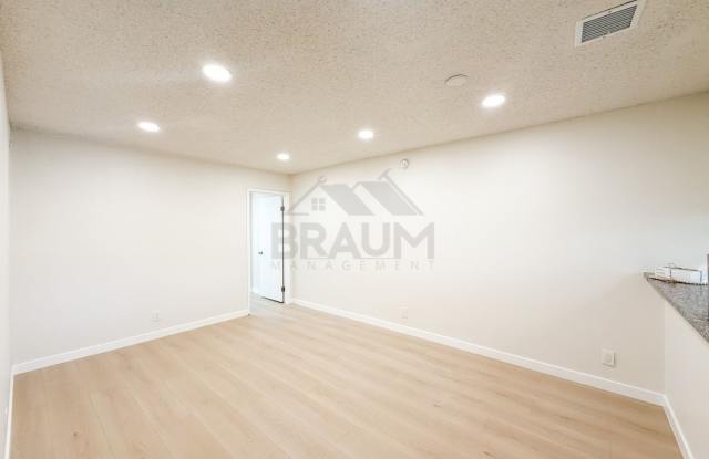 4638 TILDEN AVE Gallery 2