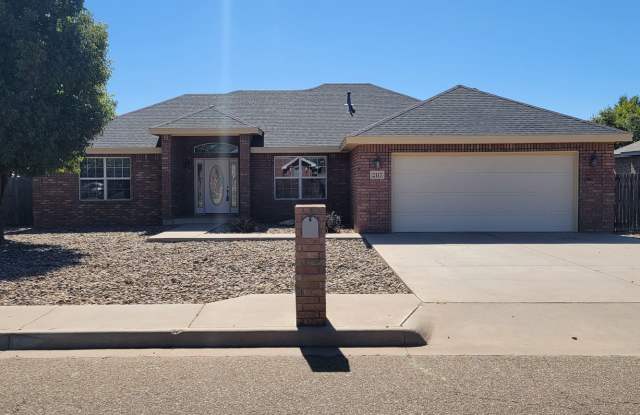 SPECTACULAR NEWER HOME, FIREPLACE, FORMAL DINING, GRANITE photos photos