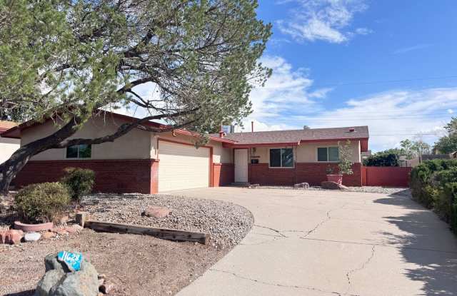 Fully Renovated Northeast Heights Home! Gallery 1