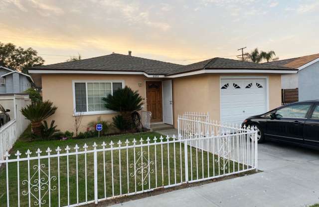 Nice Neighborhood North Long Beach 2 bd 1 bath Home - 5929 Orange Avenue, Long Beach, CA 90805 Nice Neighborhood North Long Beach 2 bd 1 bath Home - 5929 Orange Avenue, Long Beach, CA 90805