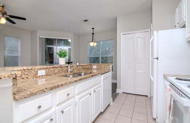2nd Floor - Recently Renovated - 1 Bedroom 1 Bath for Lease - 5707 Legacy Crescent Place, Riverview, FL 33578