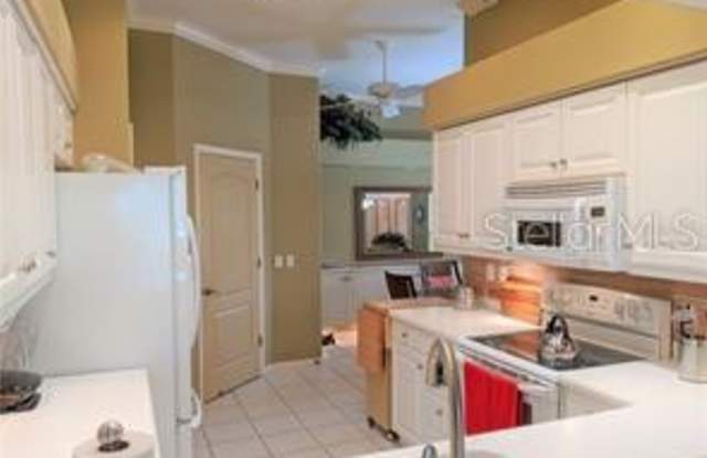 9573 FOREST HILLS CIRCLE Gallery 3