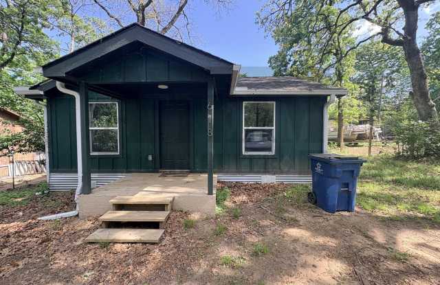 Fully Remodeled 2 Bedroom 1 Bathroom in Tool Tx photos photos