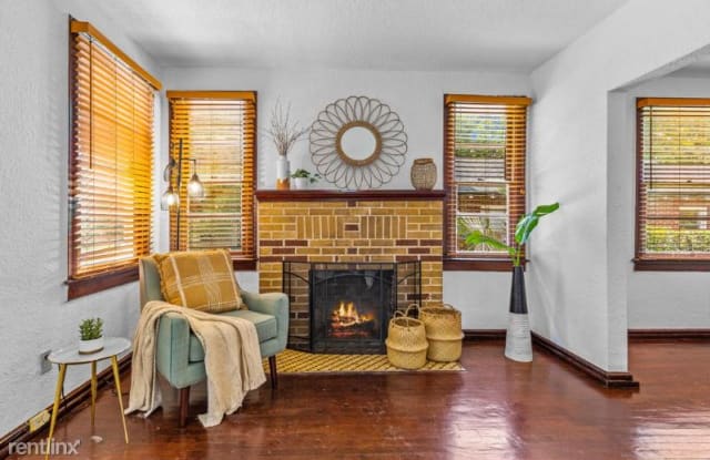 728 Acosta St - 728 Acosta Street, Jacksonville, FL 32204
