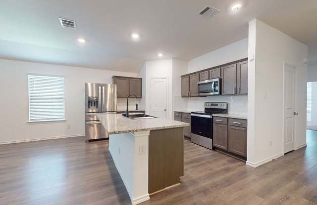 717 Cottonwood Way Gallery 4