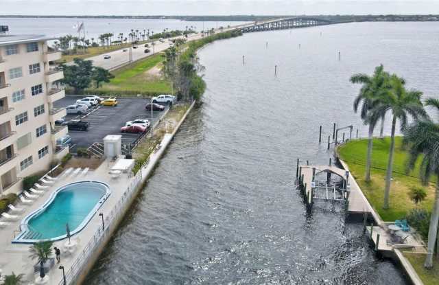 1766 Cape Coral Parkway E unit: 310 photos photos