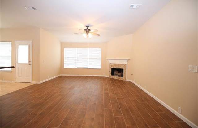 8215 Macgregor Drive Gallery 4