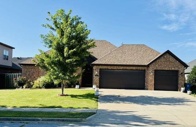 2503 Sw Tupelo Ave photos photos