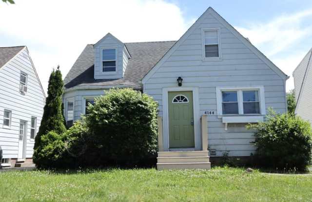4144 Hinsdale Rd South Euclid, OH 44121 - 4144 Hinsdale Road, South Euclid, OH 44121