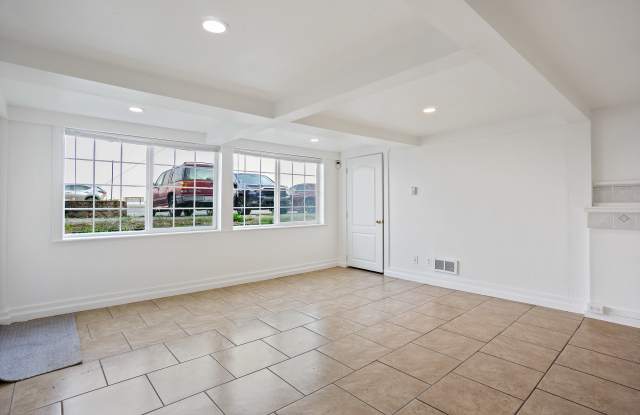 2136 Alki Avenue Southwest#102 Gallery 4