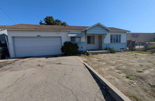 Charming Newly Remodeled 2-Bedroom Home photos photos Charming Newly Remodeled 2-Bedroom Home photos photos