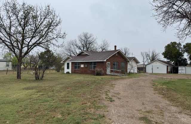 5 Bed 2 Bath Home w/ 6.14 Acres In Iowa Park ISD. photos photos