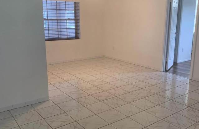 1225 Thomasina Drive Gallery 2