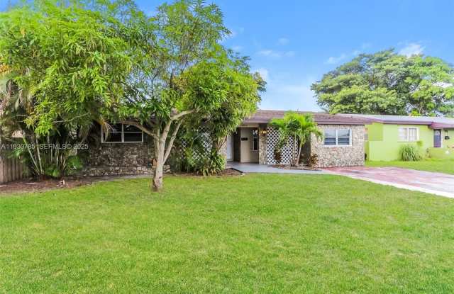 7560 Venetian St photos photos