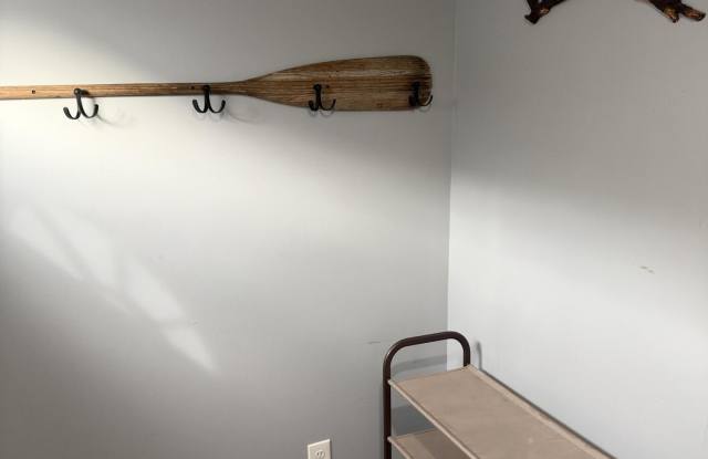 27 Lizzys Lane Gallery 4