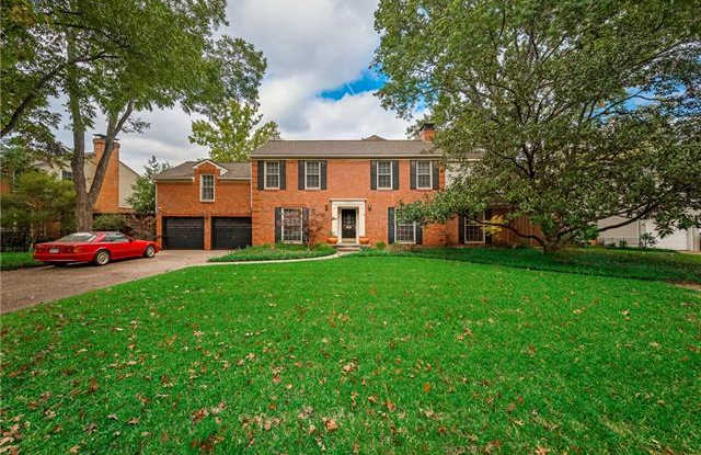 4323 Crowley Drive Gallery 2
