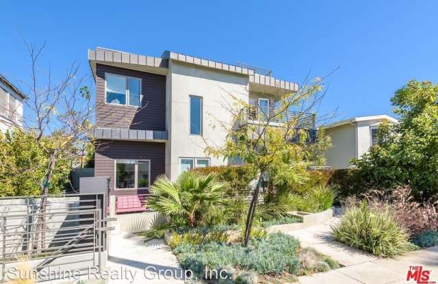 811 19th St. #1 Gallery 2