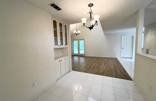 6777 Northcreek Lane Gallery 4