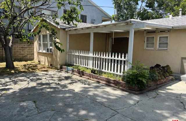 10818 Hartsook Street - 10818 Hartsook Street, Los Angeles, CA 91601